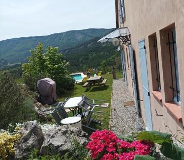 Orpierre Apartment | Un petit coin de paradis