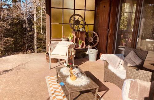 Les Brenets Ski Chalet | un ptit chalet