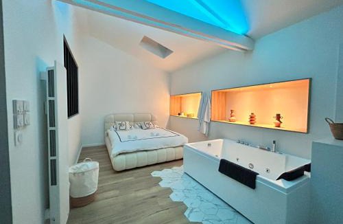 Le May-sur-Evre Apartment | Un toit pour 2