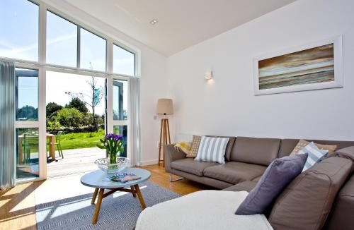 Carbis Bay House | Una Argentum 60