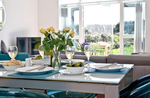 Carbis Bay House | Una Argentum 60