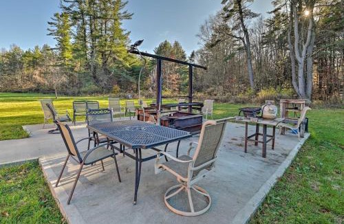 Wells Bridge House | Unadilla Cabin on 50 Acres + Fire Pit & Creek