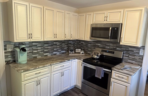 Warren House | UNAVAILABLE