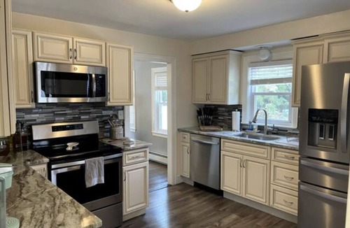 Warren House | UNAVAILABLE