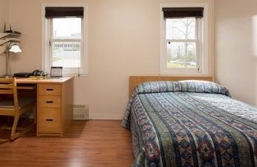 Saint John Hotel | UNB Saint John Summer Hotel