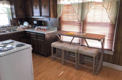 Eminence House | Unbeatable convenience in amazing Eminence!