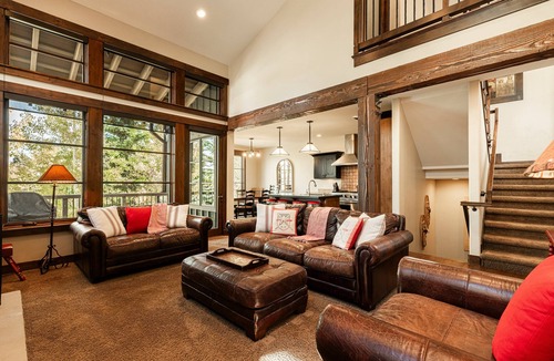 North Park City House | Unbeatable Location, Hot Tub, Luxury Townhome Park City Silver Star Ultimate! Ski In- Out!