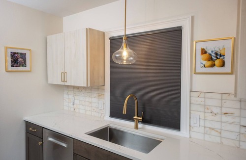 Speer Apartment | Unbeatable Location - Utilities included!