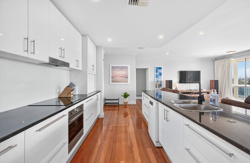 Goolwa South House | Unbeatable River & Beachfront Escape – Space and Views.