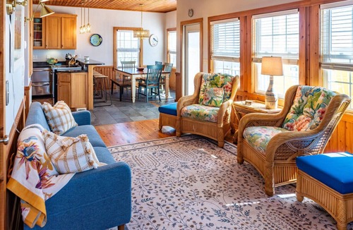 Harkers Island House | Unbeatable Views & Coastal Charm