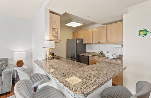 North Beach Condo | Unbelievable beach views for 6