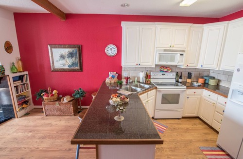 Granbury Ski Chalet | Unbelievable Views, Perfect Location and Great Fun Lake House