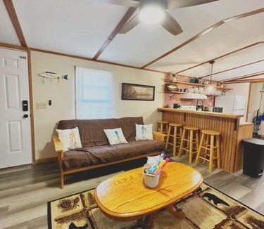 Spring Grove House | Uncle Bill's Lodge & Soccer Pool Showdown