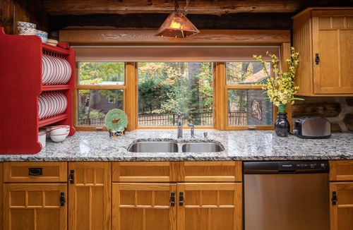 Lake Luzerne Cabin | Uncle Joe's Cabin, Lakefront