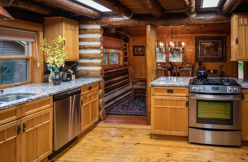 Lake Luzerne Cabin | Uncle Joe's Cabin, Lakefront