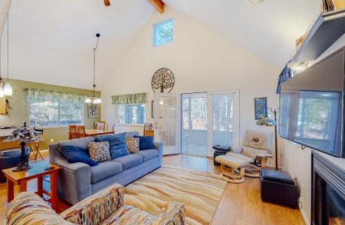 Glen Arbor House | Uncle Warren's Retreat