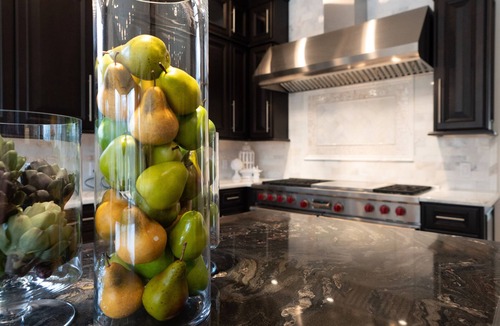 Dallas House | Uncommon Grounds Estate