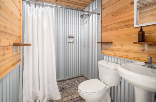 Moab Cabin | Under Canvas Moab