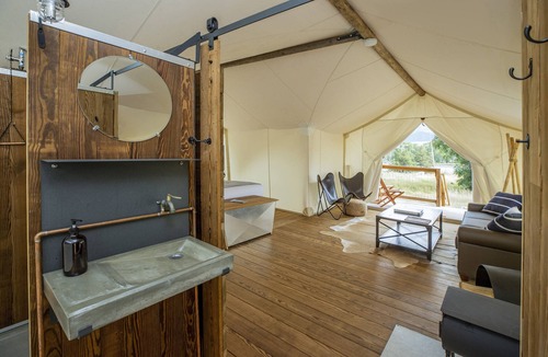Livingston Cabin | Under Canvas North Yellowstone