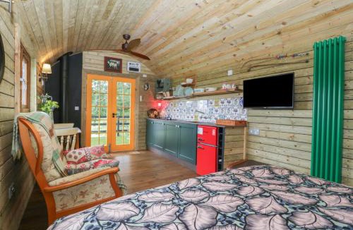 Congresbury House | Under the Oak Tree