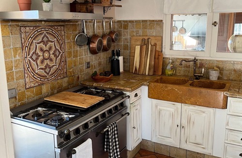 Les Esterets du Lac Villa | Under the sun at Esterets du Lac