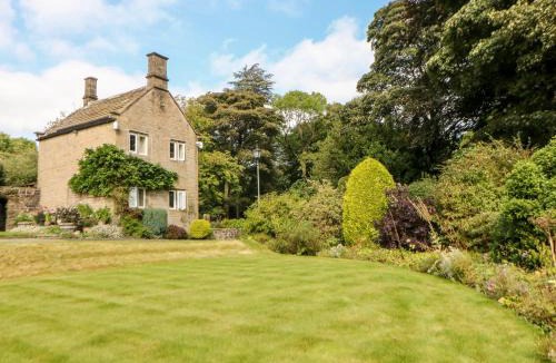 Hoylandswaine House | Underbank Hall Cottage