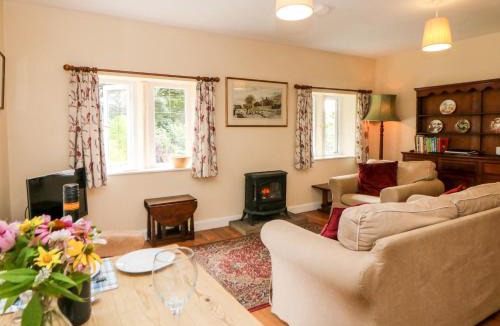 Hoylandswaine House | Underbank Hall Cottage
