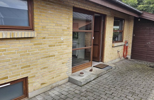 Randers Condo | Underetage i Dronningborg Villa