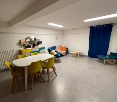 Saint-Sebastien-sur-Loire Apartment | Underground appart