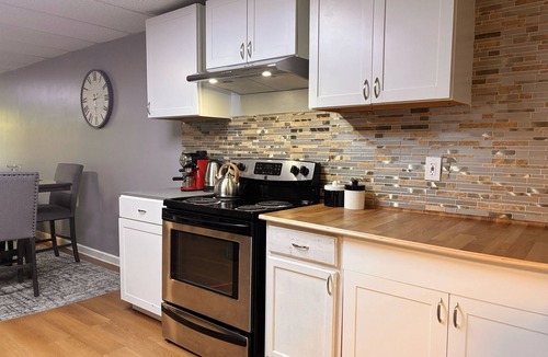 Stone Mountain House | Underground Highland Hills Hideaway