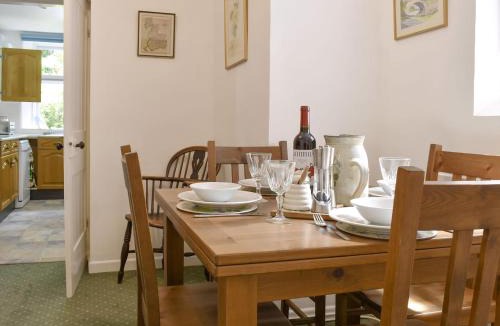Arnside House | Underhill Cottage