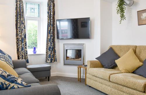 Arnside House | Underhill Cottage