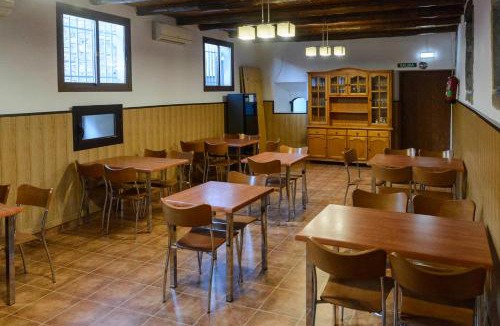 Undues de Lerda Hostel | UNDUESINA Albergue Undués de Lerda