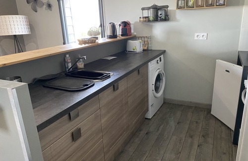 Boos Apartment | Une Annexe Avec Bureau Pour Télé Travail