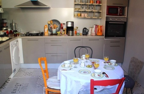 Saintes Bed & Breakfast | Une Chambre en Ville