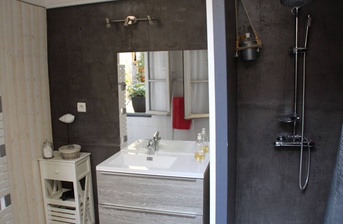 Saintes Bed & Breakfast | Une Chambre en Ville