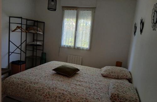 Roeze-sur-Sarthe House | une Chambre meublé chez habitant