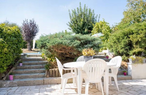 Cheminot Apartment | Une Halte Quelque Part