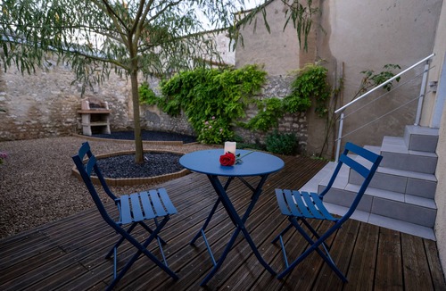 Chateau-Landon House | - Une Pause à Deux - Jacuzzi privé et Chambre Secrète