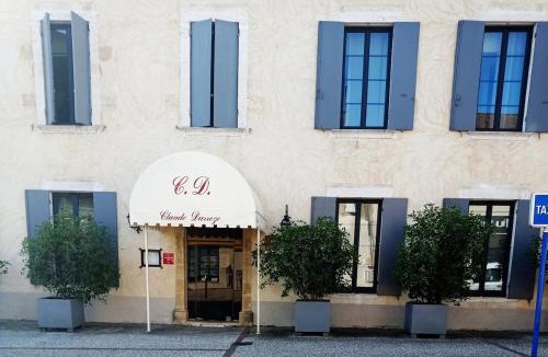 Langon Apartment | une terrasse en ville