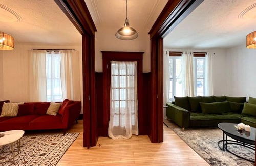 Montcalm Apartment | Unforgettable Stay in Quebec City