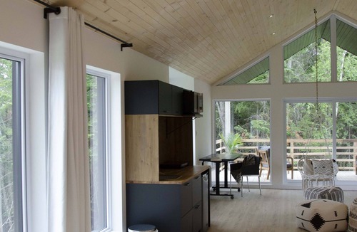 Saint-Joachim Apartment | Unic loft - Sapa - Massif and Mont-Ste-Anne