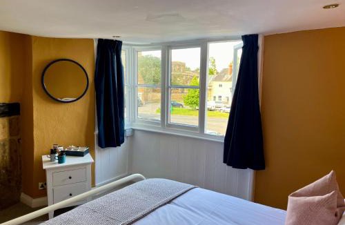 Deddington Bed & Breakfast | Unicorn Inn