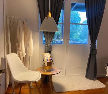 Herning Bed & Breakfast | Unik BnB midt i byen