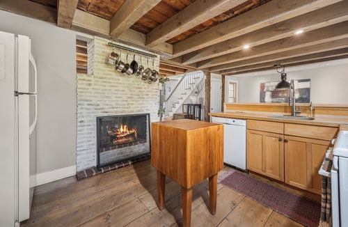 Hudson House | Union Street Cottage - Built in 1900