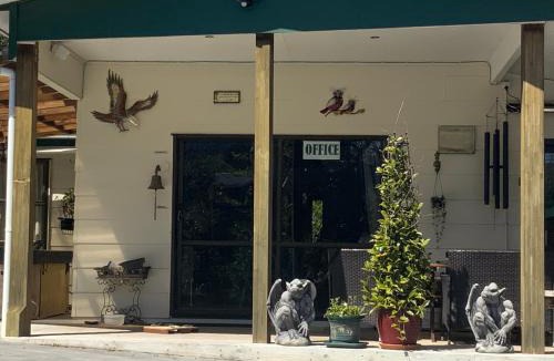 Waihi House | Union Street Hideaway