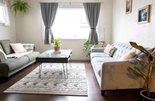 Astoria House | Uniontown Boat View House