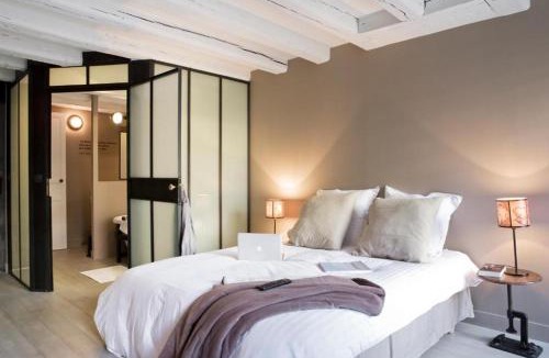 Quai de la Fosse Apartment | Unique à Nantes ! Surprenantes- Jules Verne