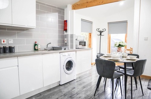 Brunel House | Unique 1 bed Flat Near Heathrown