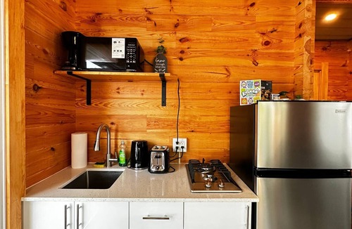 Parry Sound House | Unique 1-Bedroom Eco Log Cabin in Parry Sound #102